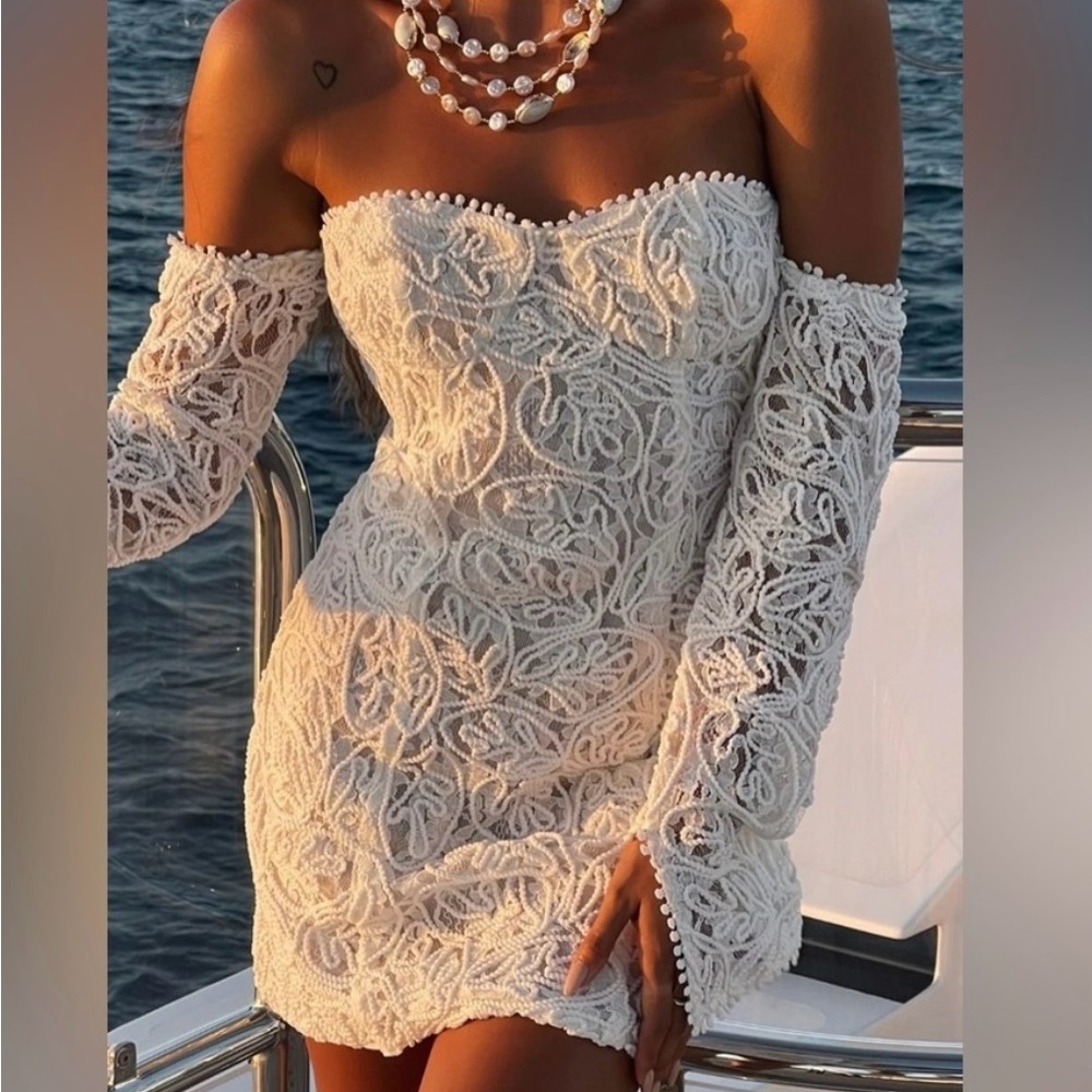 12th Tribe White mini dress, sweetheart neckline, size Xs